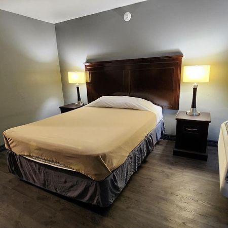 Merit Inn And Suites Μπόμοντ Εξωτερικό φωτογραφία