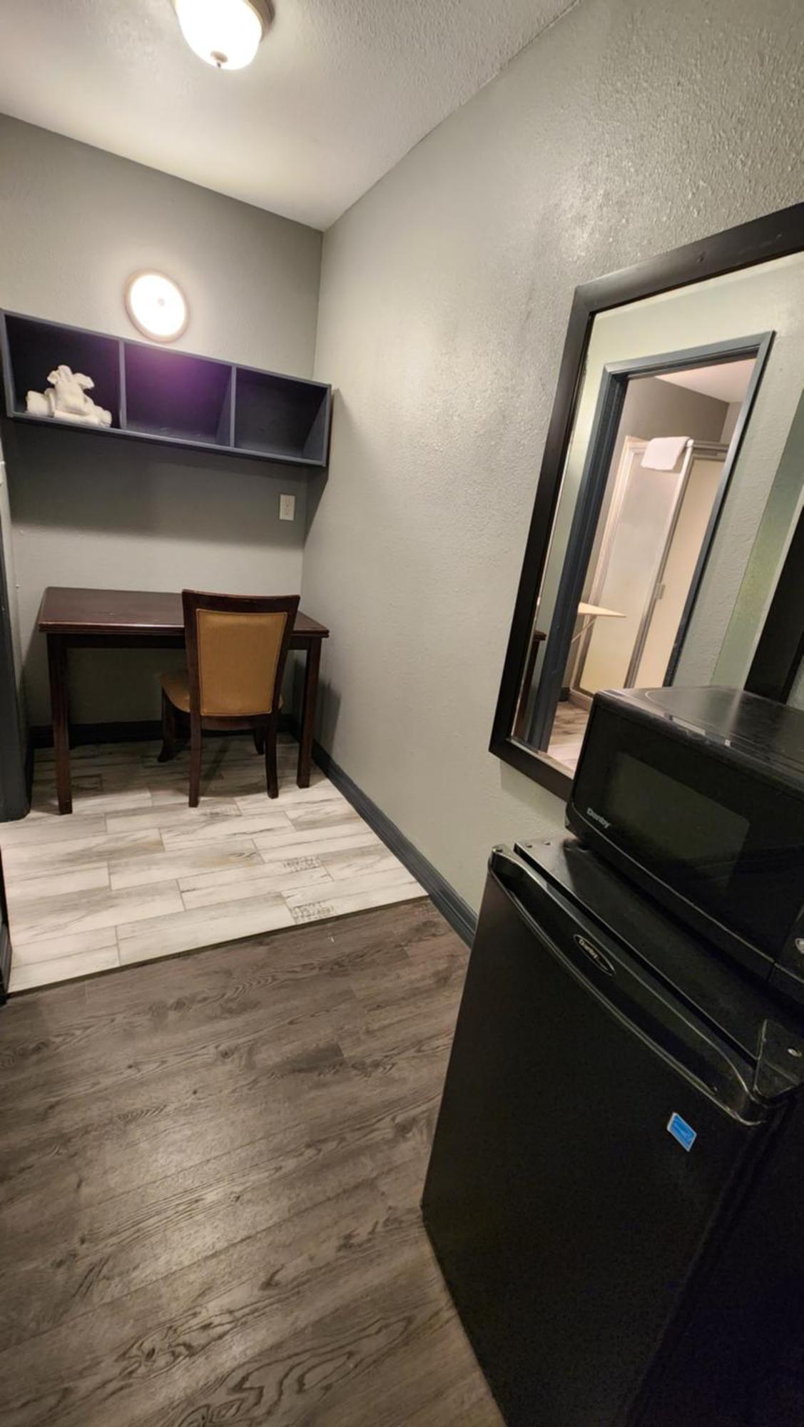 Merit Inn And Suites Μπόμοντ Εξωτερικό φωτογραφία